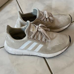 Swift Run Adidas